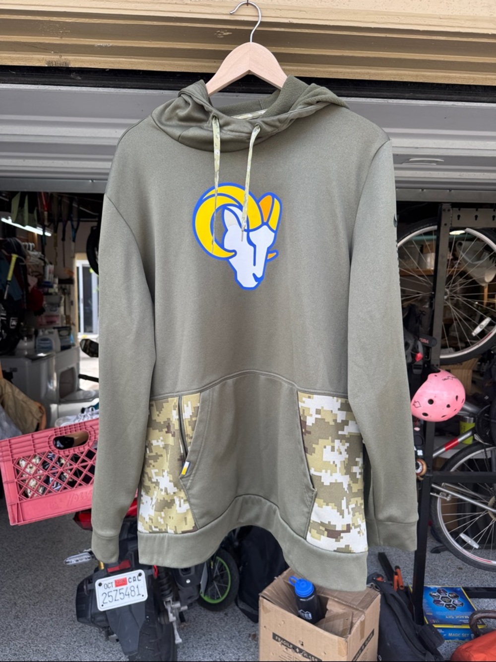 Nike Salute to Service LA Rams Hoodie – Military Olive / Camo Pocket – XL